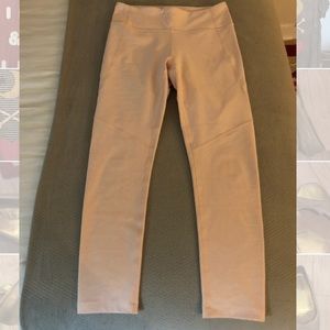 NWOT never worn Outdoor Voices 3/4 Warm-up Legging